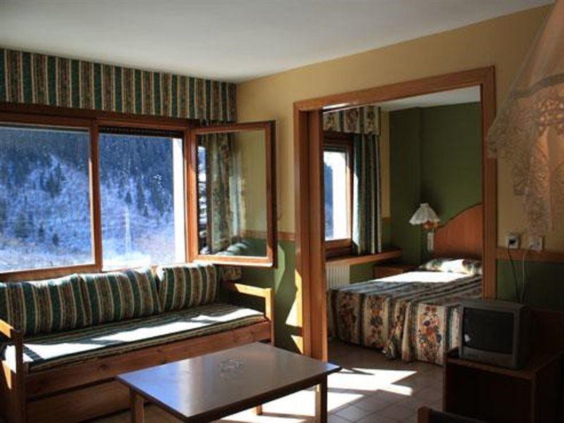 Apartamentos Solneu Baqueira Beret Eksteriør billede