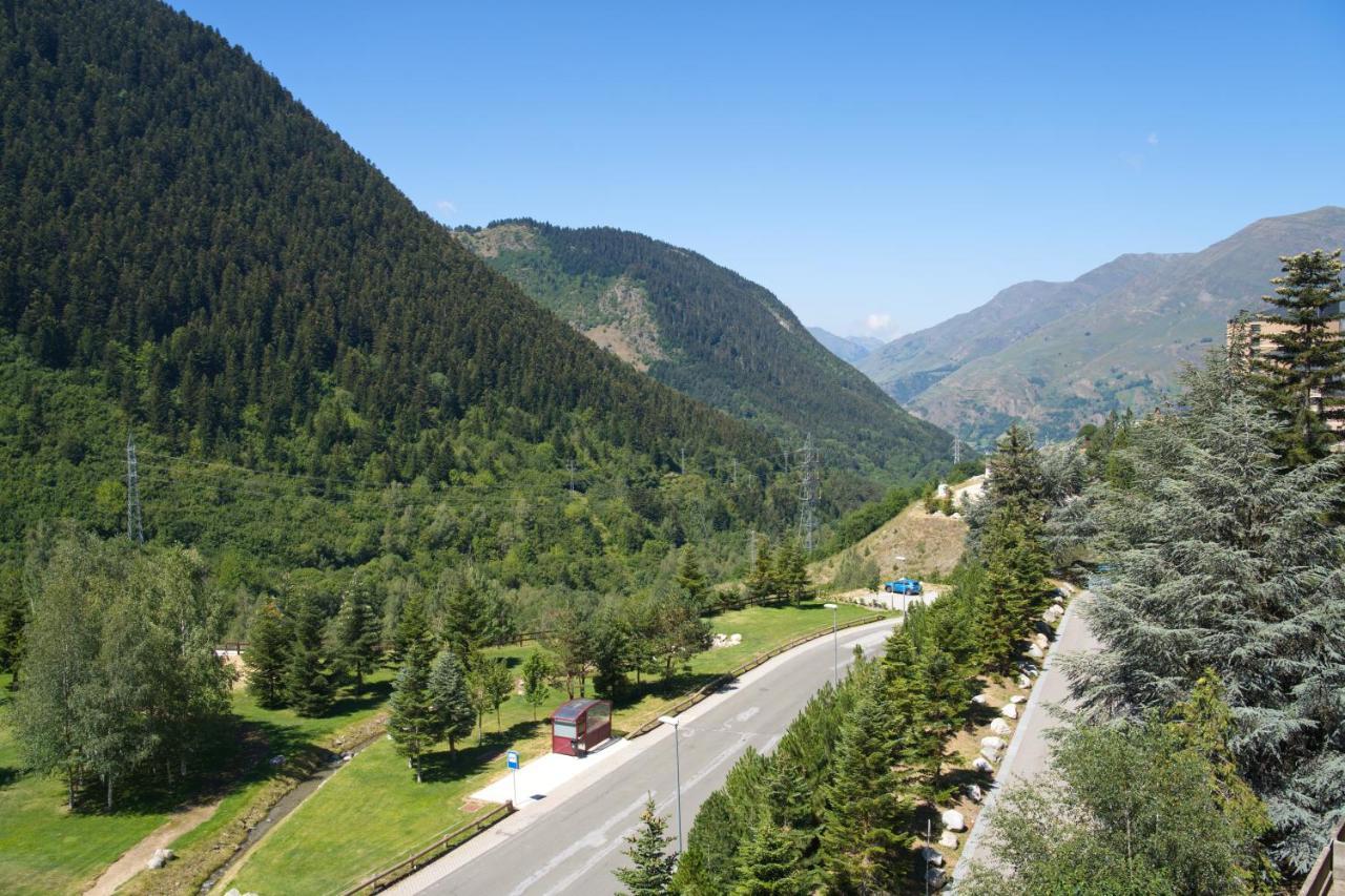 Apartamentos Solneu Baqueira Beret Eksteriør billede