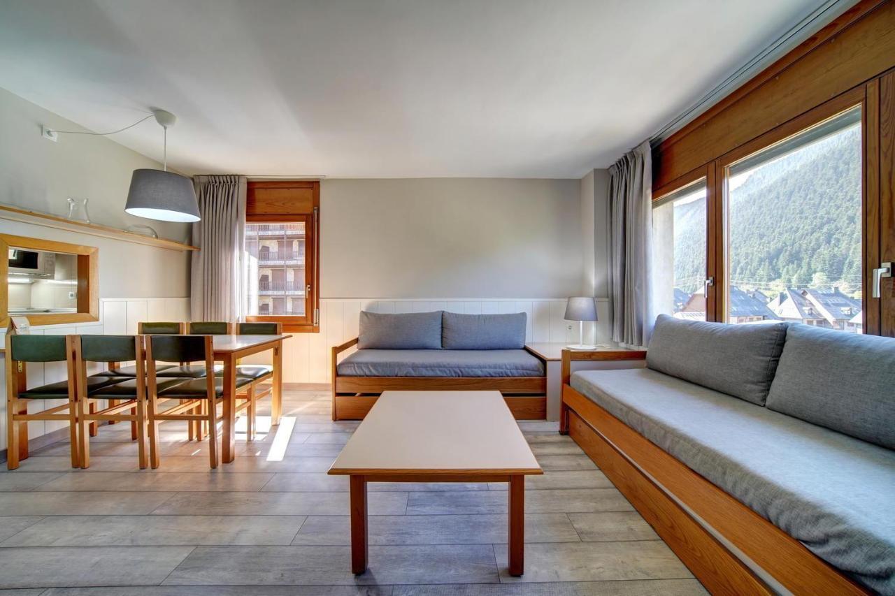 Apartamentos Solneu Baqueira Beret Eksteriør billede